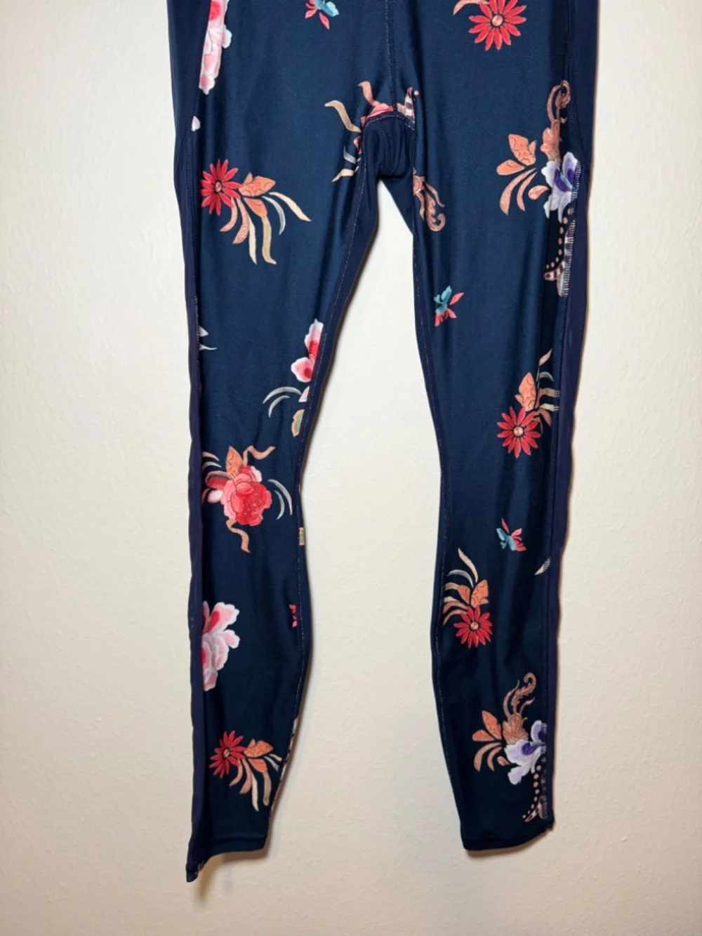 Athleta Mesh Tux Floral Leggings Small Navy High Rise Yoga Workout Tights